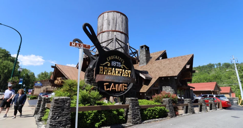 10 Best Restaurants in Gatlinburg